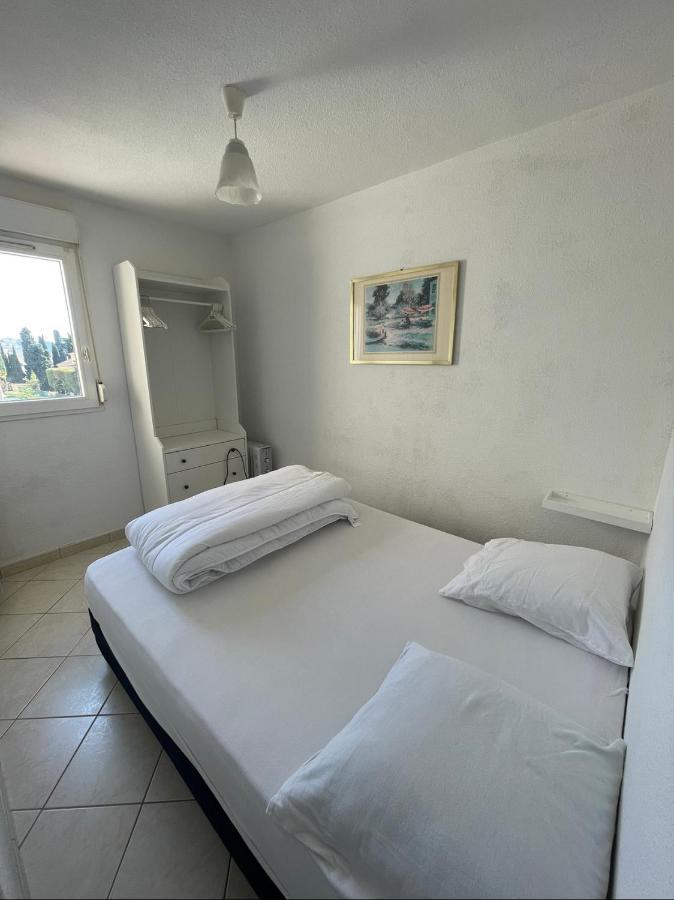 Charmant Appartement A Quelques Metres De La Plage La Londe-les-Maures Buitenkant foto