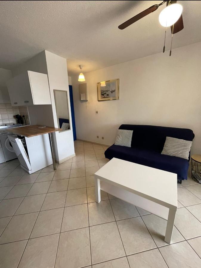 Charmant Appartement A Quelques Metres De La Plage La Londe-les-Maures Buitenkant foto